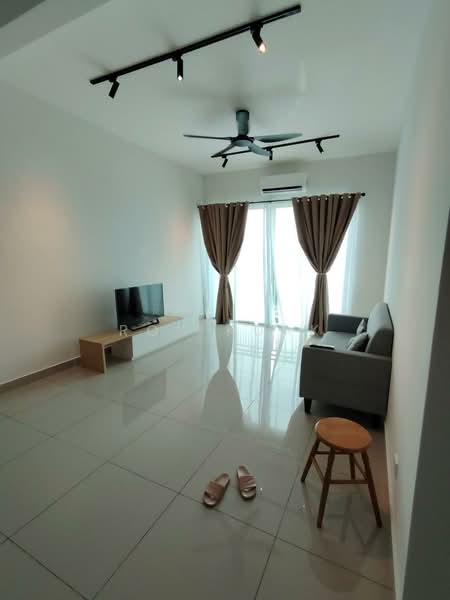 Royale Infinity untuk Untuk Disewa - RM 1,500 /bulan, Mac 2026 - Living Room - PropertyGuru.com.my