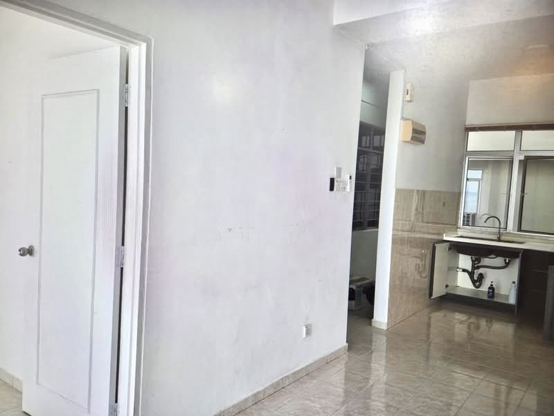 Coastal Tower untuk Untuk Dijual - RM 380,000, Mac 2026 - Kitchen - PropertyGuru.com.my