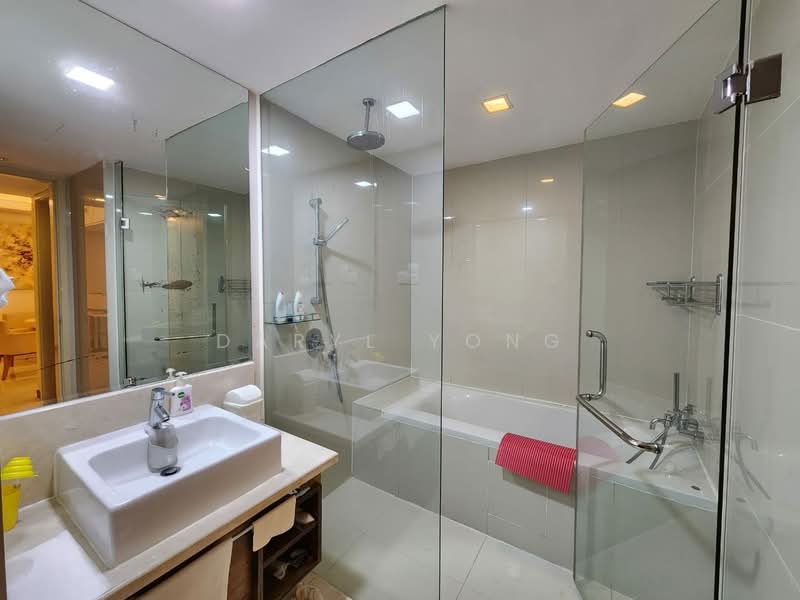 Servis Apartment untuk Dijual di Cormar Suites (Fraser Place (Lot 163)) - DARYL YONG - Bathroom - PropertyGuru.com.my