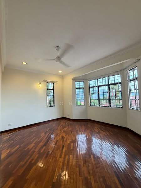 Semi-Detached House for Sale in Bukit Rahman Putra (Sungai Buloh) - Jason Lai - Living Room - PropertyGuru.com.my