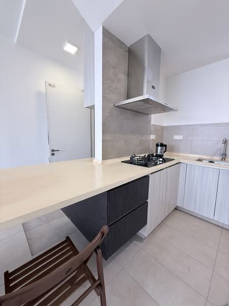 Servis Apartment untuk Disewa di O'hako Residence - Jean Yeoh - Kitchen Island - PropertyGuru.com.my