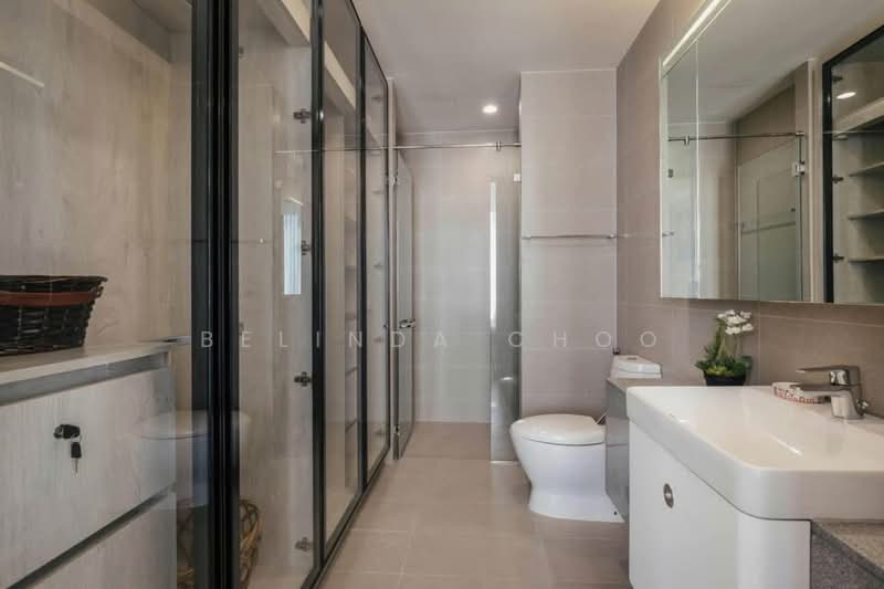 Service Residence for Sale at The Straits View DUO - Belinda Choo - Bathroom - PropertyGuru.com.my
