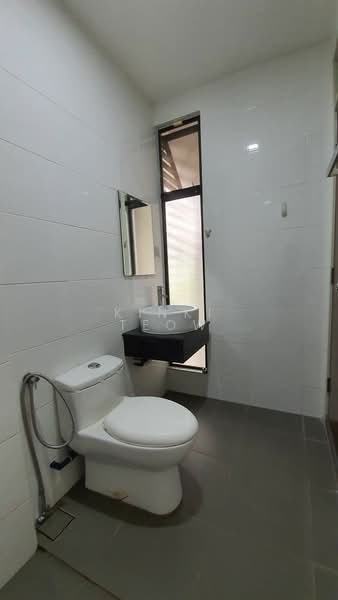 2-storey Terraced House for Sale in East Ledang (Iskandar Puteri (Nusajaya)) - Kinki Teow - Bathroom - PropertyGuru.com.my