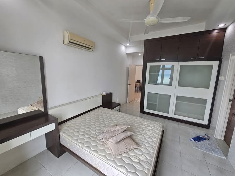 Condominium for Sale at Bayswater Resort Condominium - TS Lim - Bedroom - PropertyGuru.com.my