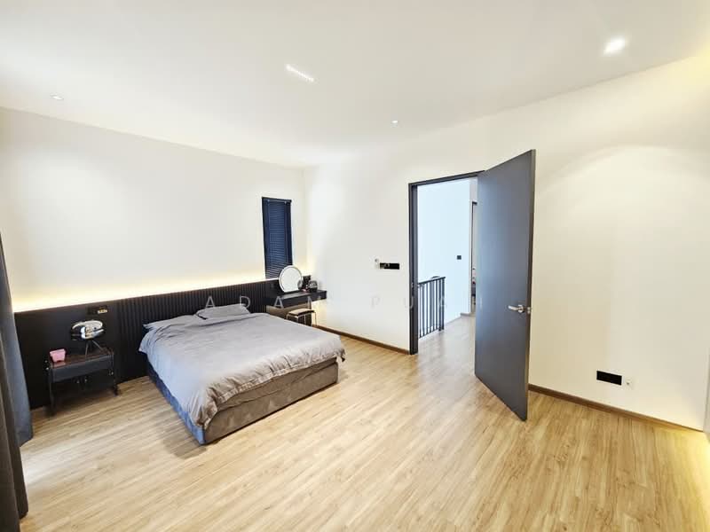 [Fully Renovated] Jade Hill 2-sty Terrace untuk Untuk Dijual - RM 1,700,000, Mac 2026 - Bedroom - PropertyGuru.com.my