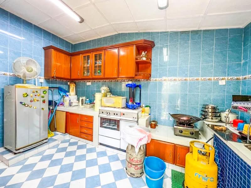 Bungalow for Sale in Port Dickson (Negeri Sembilan) - Aaron Wong - Kitchen - PropertyGuru.com.my