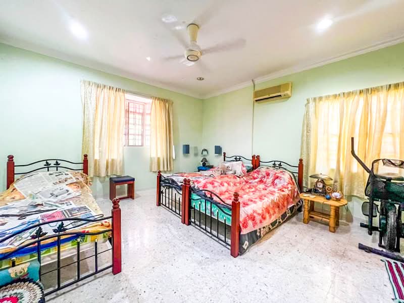 Bungalow for Sale in Port Dickson (Negeri Sembilan) - Aaron Wong - Bedroom - PropertyGuru.com.my
