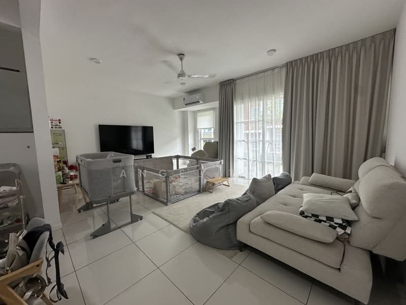 Emerald Hill untuk Untuk Dijual - RM 1,850,000, Mac 2026 - Living Room - PropertyGuru.com.my