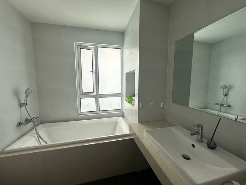 3-storey Terraced House for Rent in Tamansari (Rawang) - David Lee - Bathroom - PropertyGuru.com.my