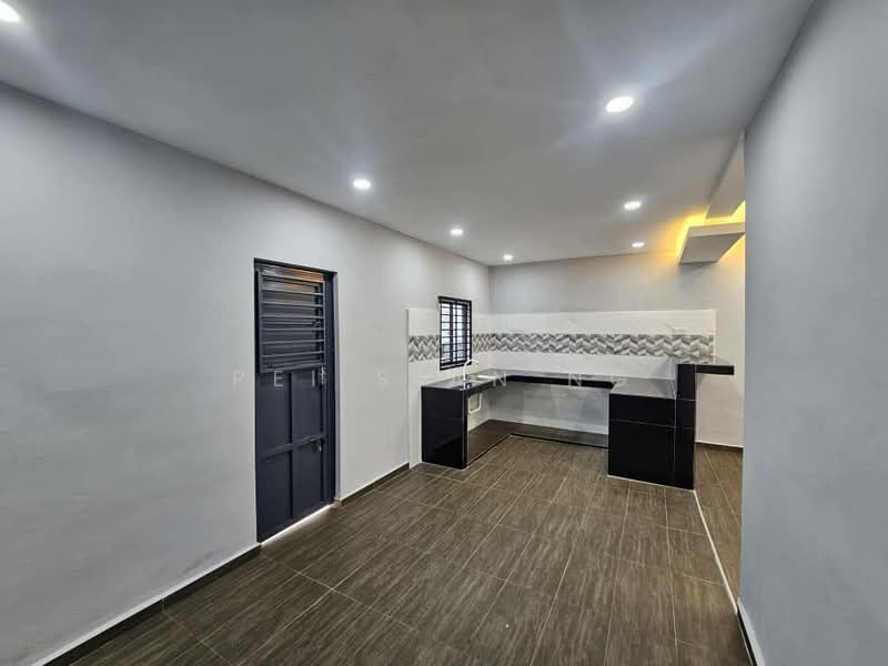 Semi-Detached House for Sale in Johor Bahru (Johor) - PEI SIAN NG - Kitchen - PropertyGuru.com.my