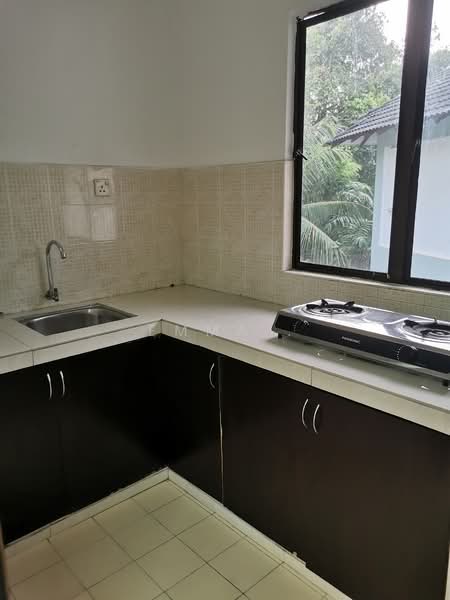 Condominium for Rent at Cyber Heights Villa - Emma . - Kitchen - PropertyGuru.com.my