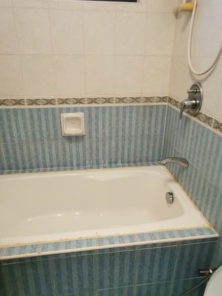 Condominium for Rent at Cyber Heights Villa - Emma . - Bathroom - PropertyGuru.com.my