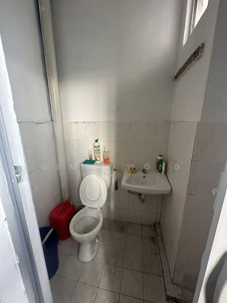 Taman Industri Jaya untuk Untuk Dijual - RM 1,600,000, Mac 2026 - Bathroom - PropertyGuru.com.my