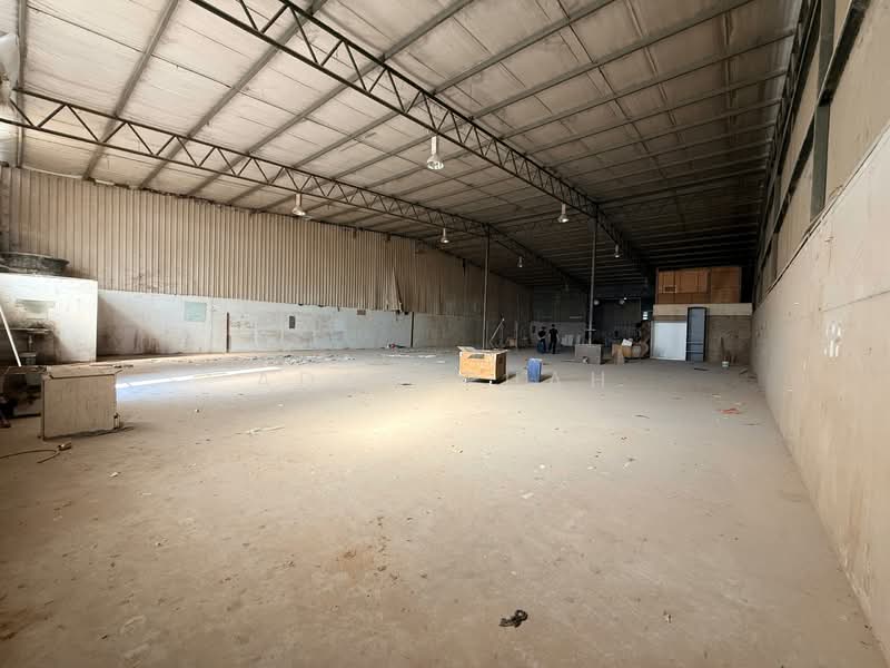 11,500 sqft Warehouse/Factory at Balakong for Rent untuk Untuk Disewa - RM 13,000 /bulan, Mac 2026 - PropertyGuru.com.my
