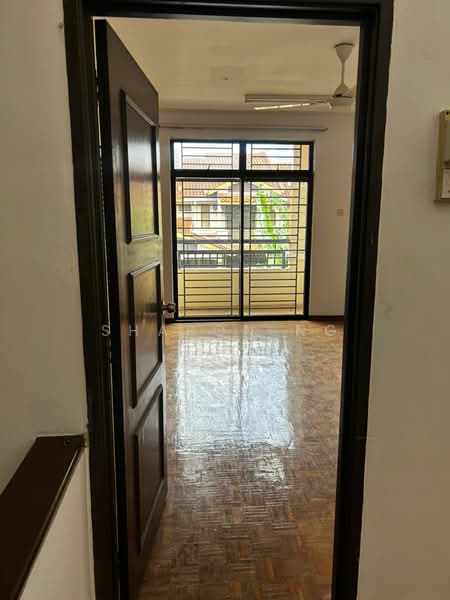 Taman Damansara Aliff untuk Untuk Dijual - RM 750,000, Mac 2026 - Living Room - PropertyGuru.com.my