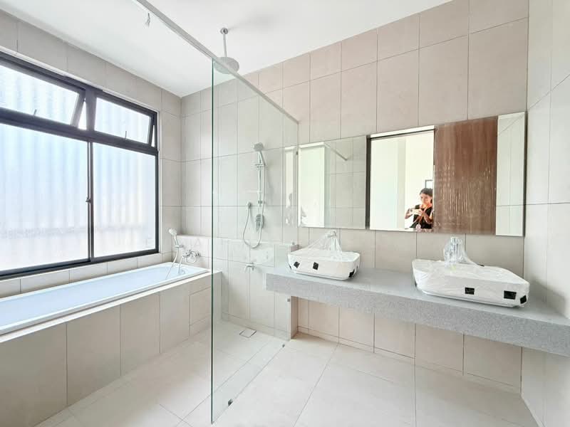 Semi-Detached House for Rent in Elmina (Shah Alam) - Elaine Khoo - Bathroom - PropertyGuru.com.my