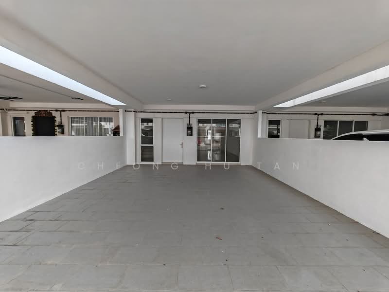 Terraced House for Rent in Bandar Sri Sendayan (Negeri Sembilan) - Cheong Hu Tan - Exterior - PropertyGuru.com.my