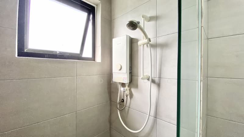 Condominium for Sale at TRI PINNACLE - Jordan Ong - Ensuite Bathroom - PropertyGuru.com.my