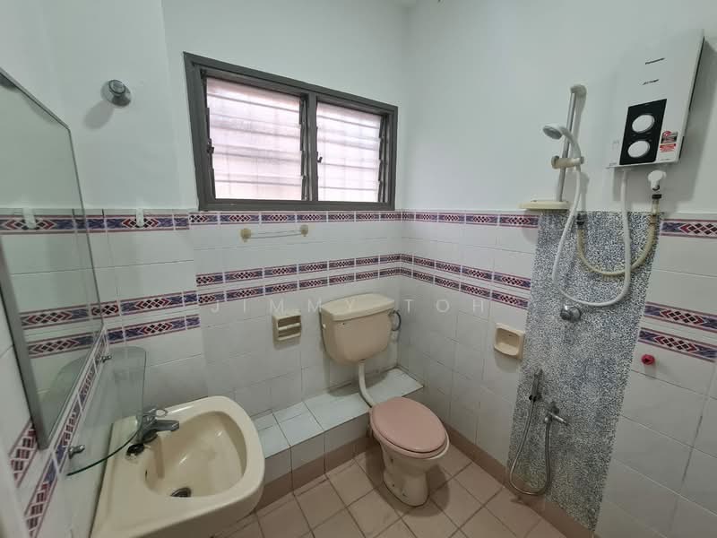 Terraced House for Sale in Subang Jaya (Selangor) - Jimmy Toh - Bathroom - PropertyGuru.com.my