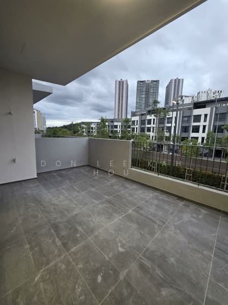Terraced House for Rent in Taman Bukit Serdang (Seri Kembangan) - Don Lee Kah Hou - Balcony - PropertyGuru.com.my
