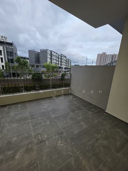 Terraced House for Rent in Taman Bukit Serdang (Seri Kembangan) - Don Lee Kah Hou - Balcony - PropertyGuru.com.my