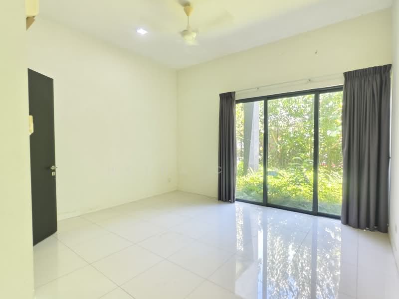 16 Quartz @ Melawati untuk Untuk Dijual - RM 1,500,000, Mac 2026 - Living Room - PropertyGuru.com.my