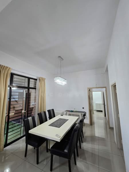 Cluster House for Sale in Taman Setia Indah (Tebrau) - Yucong . - Dining Room - PropertyGuru.com.my
