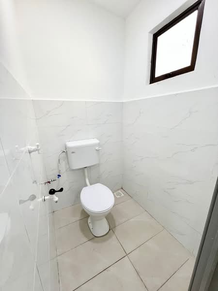 2-storey Terraced House for Sale in Taman Sri Sentosa 2 (Kulai) - Marcus Tey - Bathroom - PropertyGuru.com.my