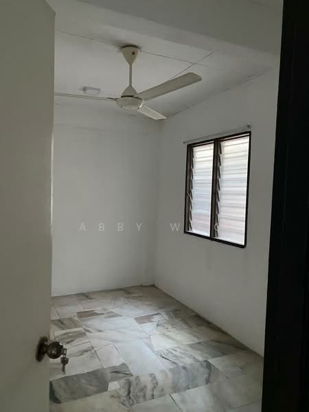 Flat for Rent at Flat PKNS Section 7 - Abby Woo - PropertyGuru.com.my