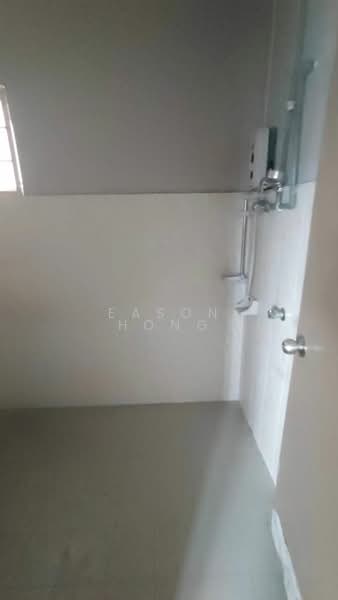 Oakleaf Park untuk Untuk Disewa - RM 1,400 /bulan, Mac 2026 - Bathroom - PropertyGuru.com.my