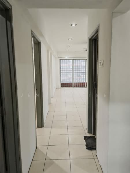 Beverly Tower @ Plaza Medan Putra untuk Untuk Disewa - RM 1,300 /bulan, Mac 2026 - Corridor - PropertyGuru.com.my