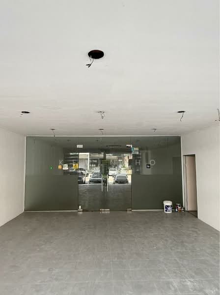 Shop / Office for Rent in Taman Molek (Johor Bahru) - Kevin Ho - Entrance - PropertyGuru.com.my