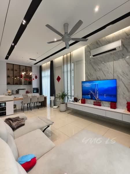 Cluster House for Sale in Klang (Selangor) - Angeline lee - Living Room - PropertyGuru.com.my