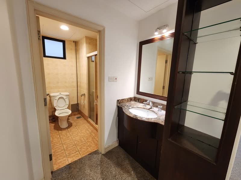 Sri Tiara Residences untuk Untuk Disewa - RM 3,000 /bulan, Mac 2026 - Bathroom - PropertyGuru.com.my