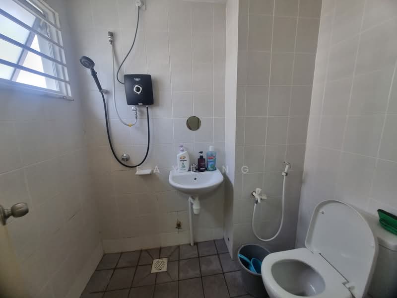 Seri Pinang untuk Untuk Dijual - RM 298,000, Mac 2026 - Bathroom - PropertyGuru.com.my