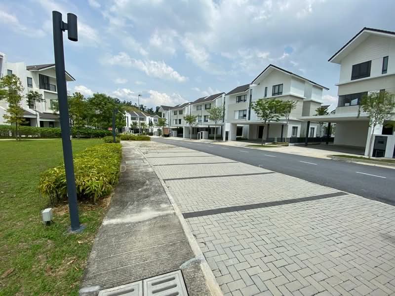 3-storey Terraced House for Sale in Tamansari (Rawang) - David Lee - Exterior - PropertyGuru.com.my