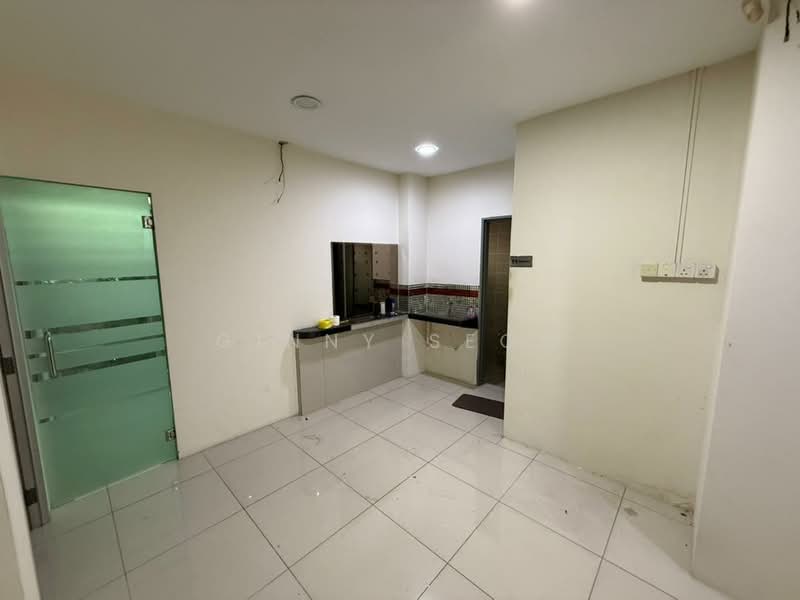 Shop / Office for Sale in Bandar Puteri Puchong (Puchong) - Ginny Seow - Interior - PropertyGuru.com.my