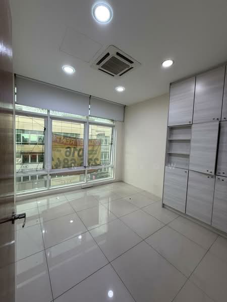 Shop / Office for Sale in Bandar Puteri Puchong (Puchong) - Ginny Seow - Interior - PropertyGuru.com.my