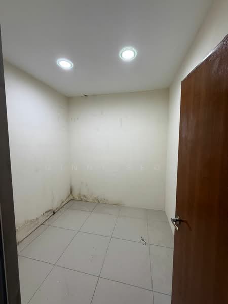 Shop / Office for Sale in Bandar Puteri Puchong (Puchong) - Ginny Seow - Interior - PropertyGuru.com.my