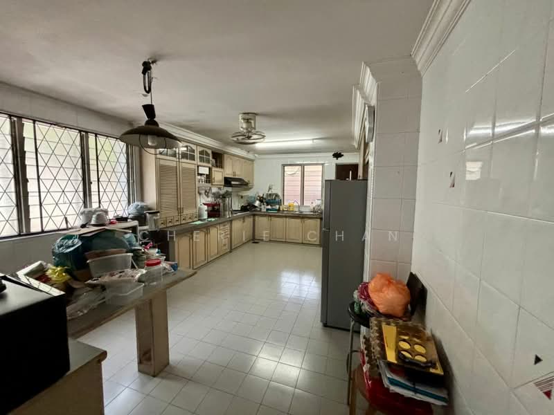 Taman Kebun Teh, Taman Majidee Park untuk Untuk Dijual - RM 1,450,000, Mac 2026 - Kitchen - PropertyGuru.com.my