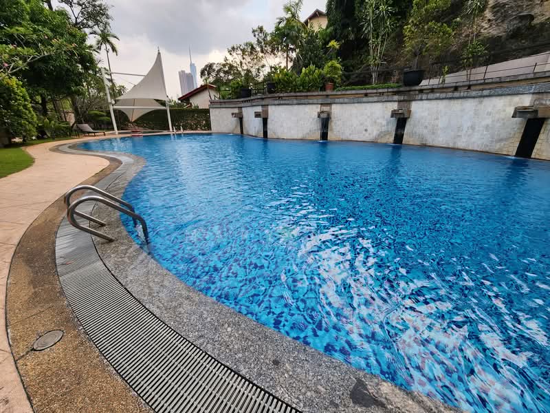 Sri Tiara Residences untuk Untuk Disewa - RM 2,900 /bulan, Mac 2026 - Pool - PropertyGuru.com.my