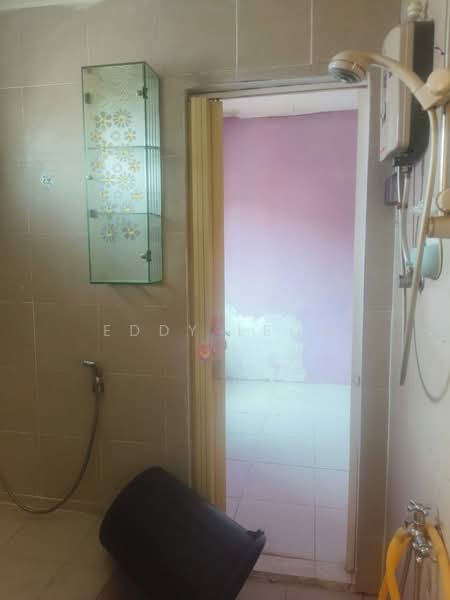 Taman Paya Emas untuk Untuk Dijual - RM 520,000, Mac 2026 - Bathroom - PropertyGuru.com.my