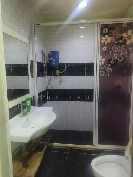 Taman Paya Emas untuk Untuk Dijual - RM 520,000, Mac 2026 - Bathroom - PropertyGuru.com.my