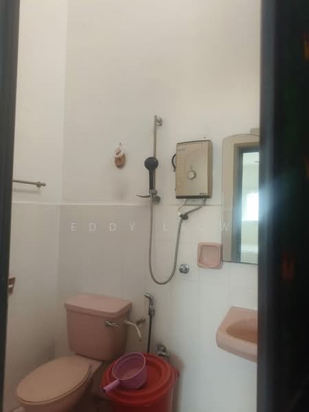 Taman Paya Emas untuk Untuk Dijual - RM 520,000, Mac 2026 - Bathroom - PropertyGuru.com.my