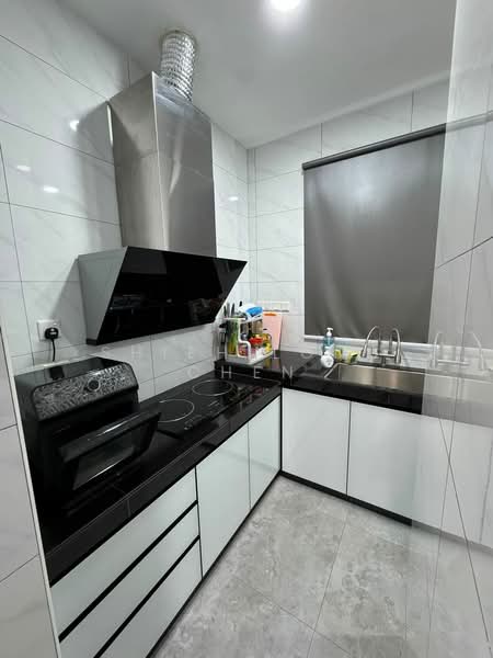 2-storey Terraced House for Sale in Taman Glenmarie (Johor Bahru) - Shieh Long Chen - Kitchen - PropertyGuru.com.my