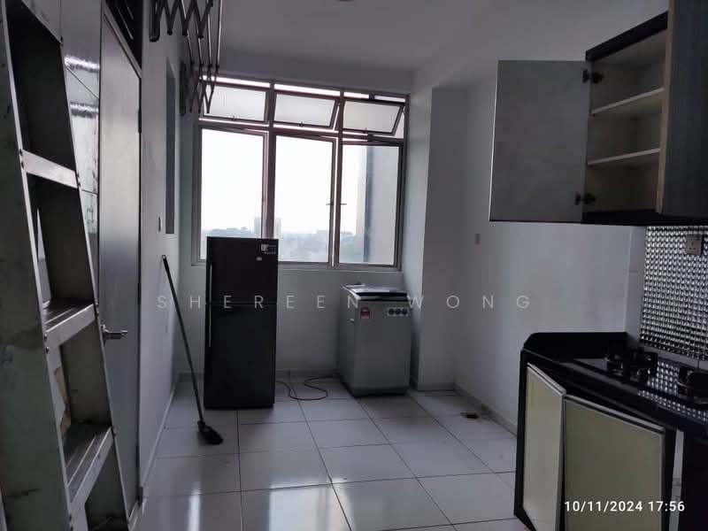 The Sky Executive Suites untuk Untuk Disewa - RM 2,800 /bulan, Mac 2026 - Kitchen - PropertyGuru.com.my