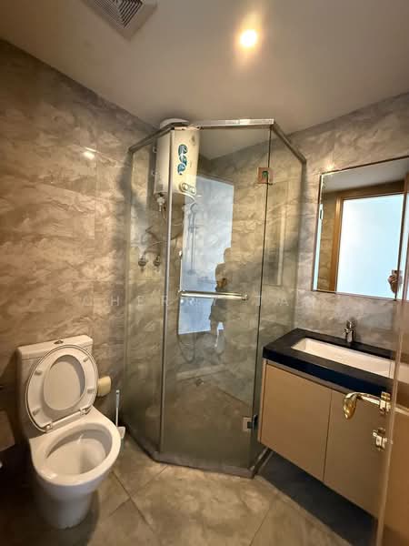 Service Residence for Rent at R&F Princess Cove Phase 1 - Cherry Tan - Bathroom - PropertyGuru.com.my