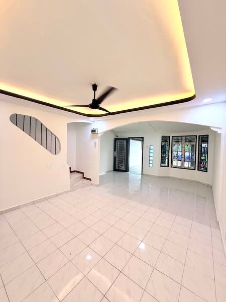 Taman Air Biru untuk Untuk Dijual - RM 370,000, Mac 2026 - Living Room - PropertyGuru.com.my