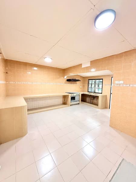 Pasir Gudang Pasirs Gudangs untuk Untuk Dijual - RM 370,000, Mac 2026 - Kitchen - PropertyGuru.com.my