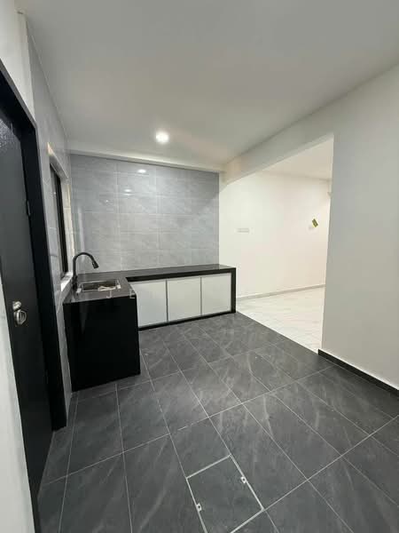 2-storey Terraced House for Sale in Taman Nusantara Prima (Gelang Patah) - Jeny Loo - Kitchen - PropertyGuru.com.my